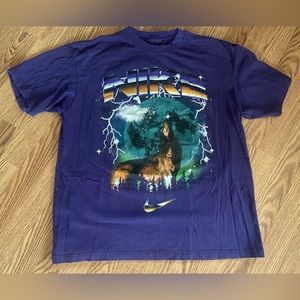 Nike Basketball Tee Wolf Howling Sz L